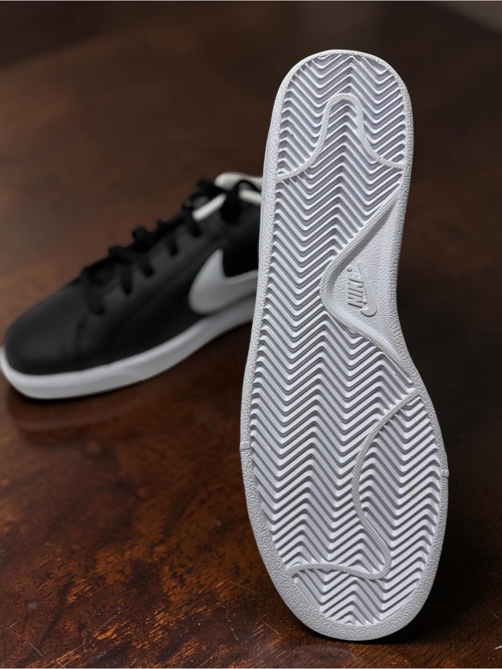 Nike Court Style Black White Sneakers Mens 11 Low Top Casual Shoes - Picture 7 of 7